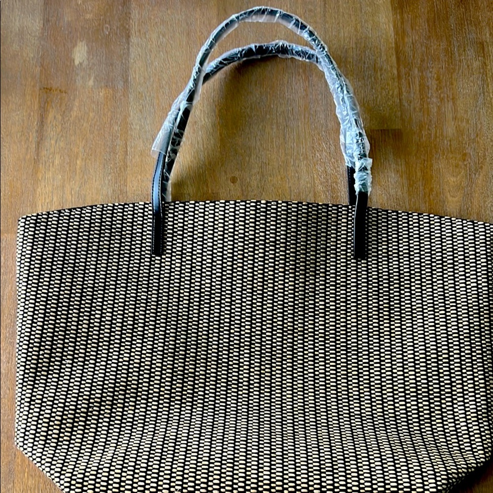 Promotion: FREE NEW Rafia beach tote, when purchased 2 of the items in this shop